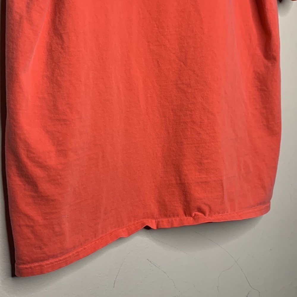 Kansas City Chiefs KC Cheetah Print Lettering Coral Red Short Sleeved Tee sz M - Picture 9 of 10